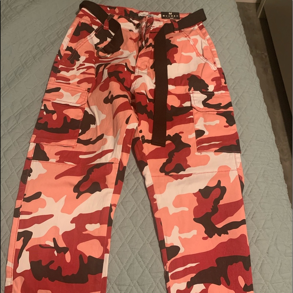 Cargo camo joggers